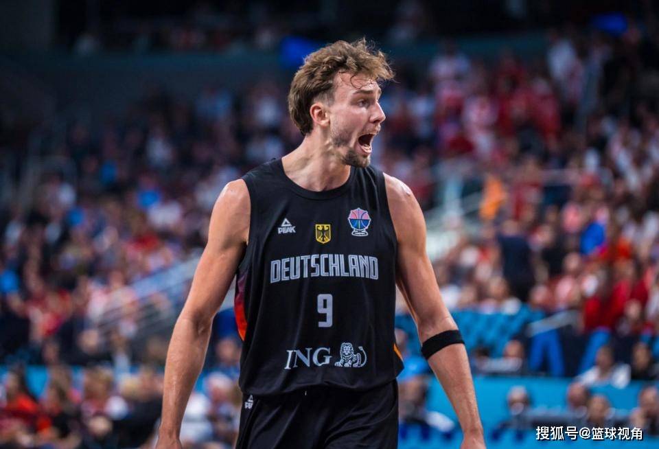 包含欧洲杯选手发挥出色，荣膺最佳MVP的词条